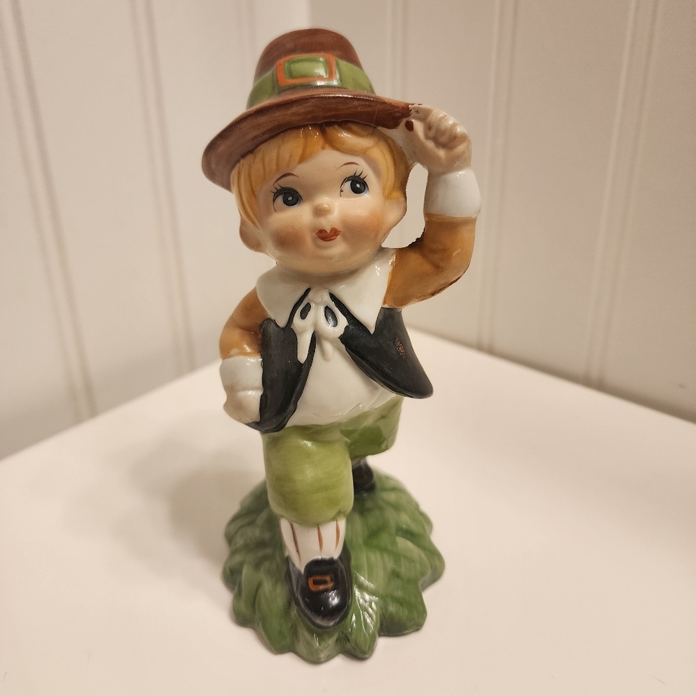 Treasure Masters Pilgrim Boy Ceramic Figurine 5” H  Made In Korea